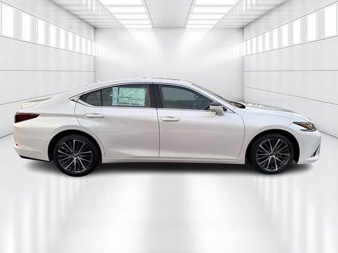 New 2025 Lexus ES 350 w/ Premium Package image 4