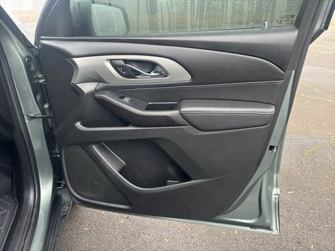 Certified 2023 Chevrolet Traverse LT image 12