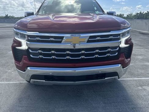 Used 2023 Chevrolet Silverado 1500 LTZ w/ Z71 Off-Road Package AWD/4WD image 19