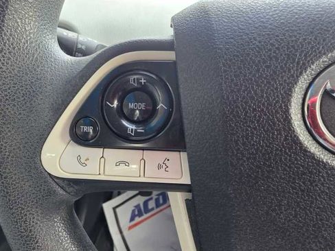 Used 2018 Toyota Prius Two w/ Prius Two Safety Plus Package FWD image 13