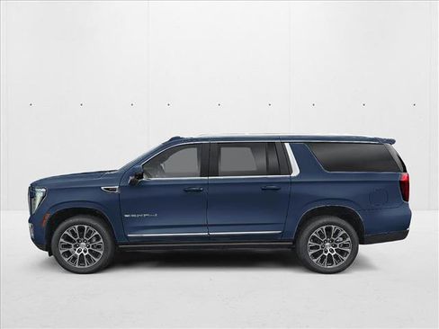 New 2026 GMC Yukon XL Denali image 2