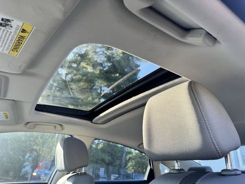Used 2018 Honda Civic EX image 10