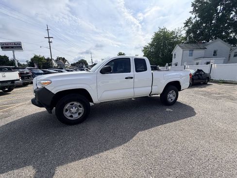 Used 2019 Toyota Tacoma SR RWD image 33