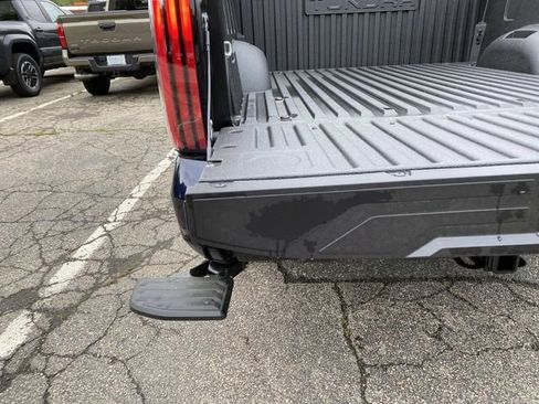 New 2026 Toyota Tundra Platinum AWD/4WD image 6
