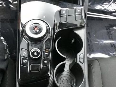 Used 2023 Kia Sportage LX AWD/4WD image 23