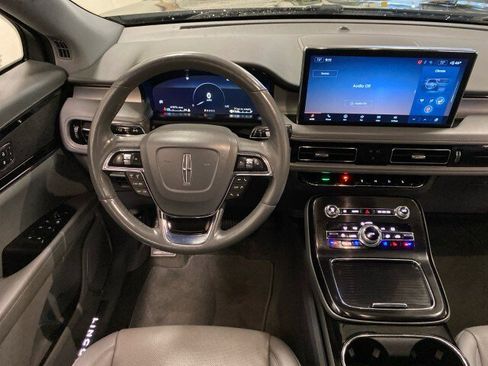 Certified 2022 Lincoln Nautilus Reserve w/ Cargo Utility Package image 11