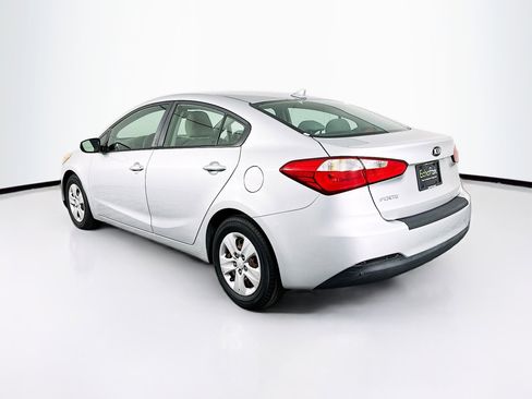 Used 2016 Kia Forte LX FWD image 5