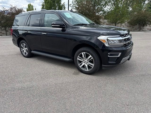 Used 2024 Ford Expedition Limited AWD/4WD image 16