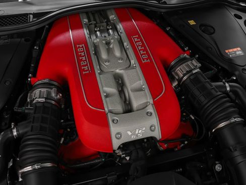 Certified 2022 Ferrari 812 GTS RWD image 18