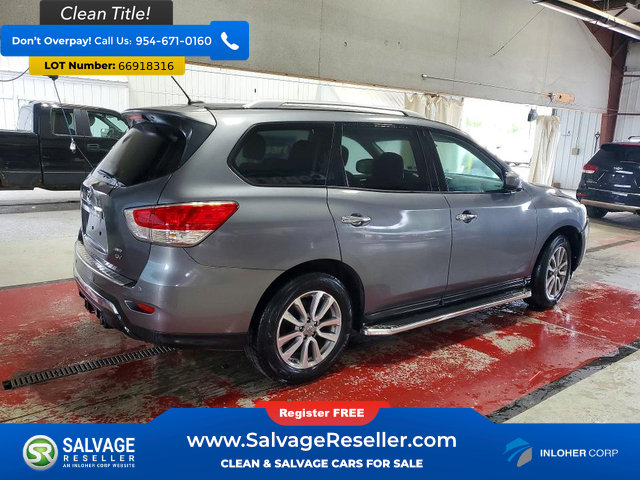 Used 2016 Nissan Pathfinder SV AWD/4WD image 4