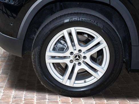 Used 2021 Mercedes-Benz GLA 250 w/ Premium Package image 41