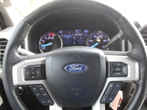 Used 2019 Ford F350 Lariat w/ Lariat Value Package AWD/4WD image 33