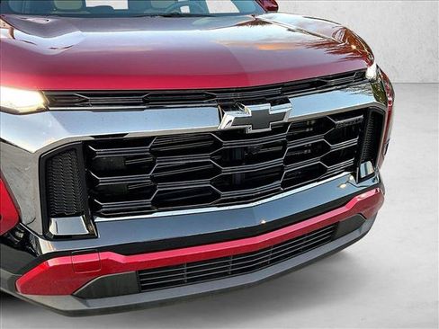 Certified 2025 Chevrolet Equinox ACTIV image 30