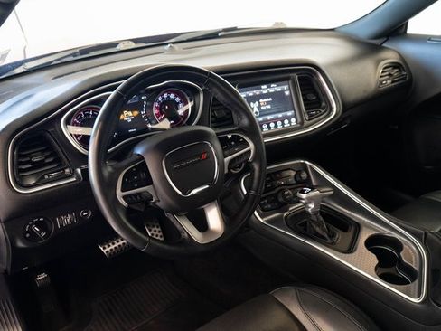 Used 2018 Dodge Challenger SXT Plus image 3