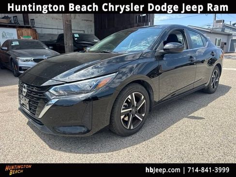 Used 2024 Nissan Sentra SV FWD image 1