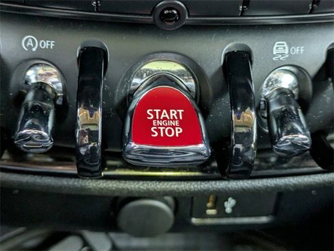 Used 2020 MINI Cooper Clubman S image 33