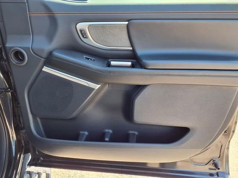 Used 2025 Ford Expedition Tremor AWD/4WD image 82