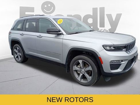 Used 2023 Jeep Grand Cherokee Limited w/ MOPAR Finishing Package AWD/4WD image 5