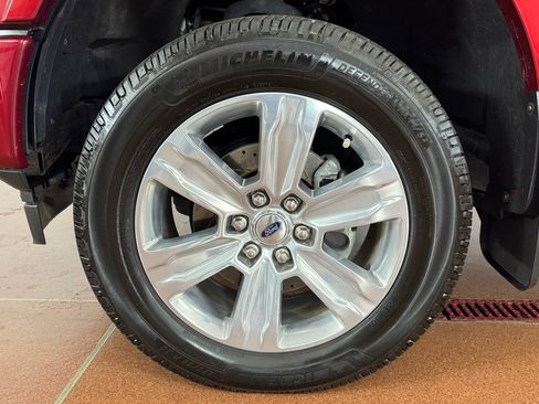 Used 2019 Ford F150 Platinum w/ Equipment Group 701A Luxury image 9