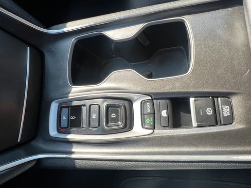 Used 2020 Honda Accord EX image 25