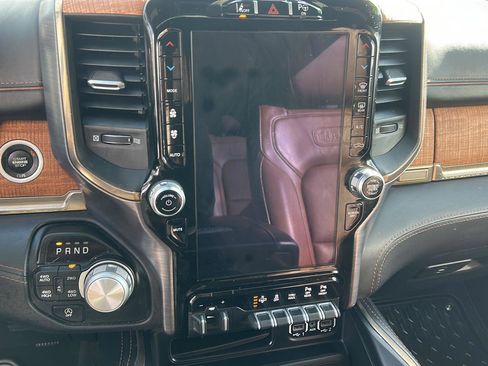 Used 2021 RAM 1500 Limited AWD/4WD image 18