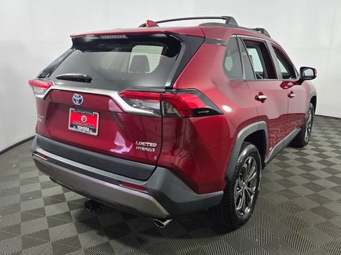 Used 2022 Toyota RAV4 Limited AWD/4WD image 9