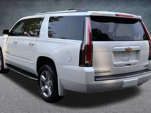 Used 2017 Chevrolet Suburban Premier AWD/4WD image 25