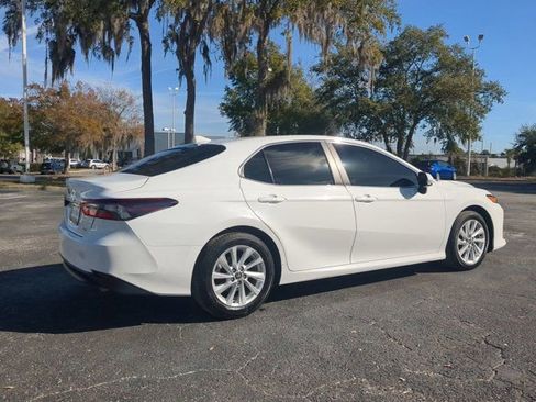 Used 2024 Toyota Camry LE image 4