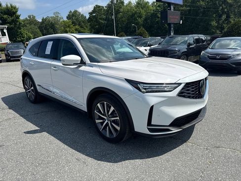 Used 2025 Acura MDX FWD w/ Technology Package image 4