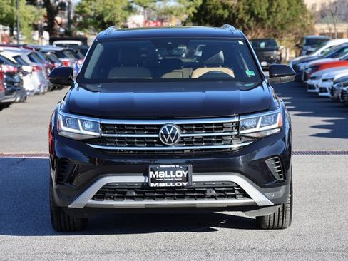 Used 2023 Volkswagen Atlas Cross Sport SEL image 2