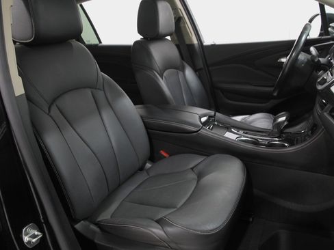 Used 2017 Buick Envision Essence image 16