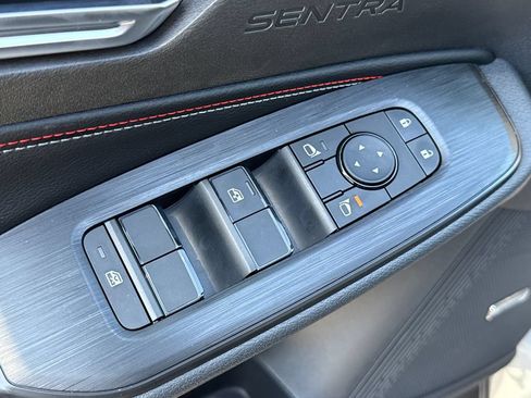 New 2026 Nissan Sentra SR w/ SR Premium Package FWD image 29