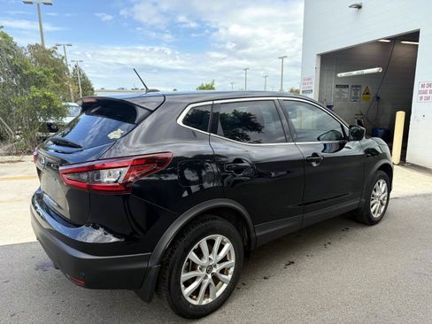 Certified 2022 Nissan Rogue Sport S FWD image 7