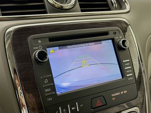 Used 2017 Buick Enclave Leather image 14