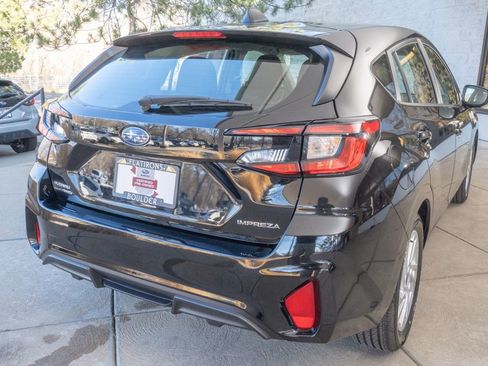 Certified 2025 Subaru Impreza 2.0i image 6