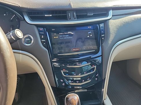 Used 2016 Cadillac XTS Luxury w/ Driver Awareness Package FWD image 10