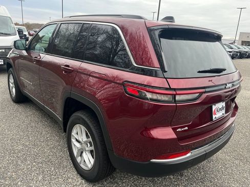 New 2025 Jeep Grand Cherokee Laredo X w/ Luxury Tech Group I AWD/4WD image 30