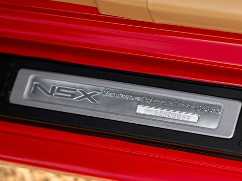 Used 2005 Acura NSX T RWD image 28