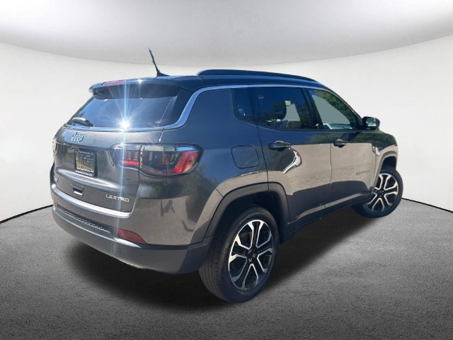 Used 2023 Jeep Compass Limited AWD/4WD image 32