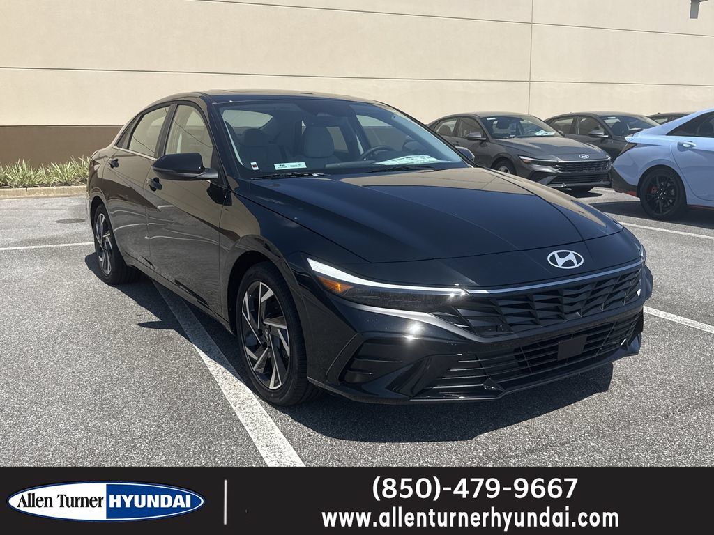 New 2026 Hyundai Elantra Limited FWD 360° Tour