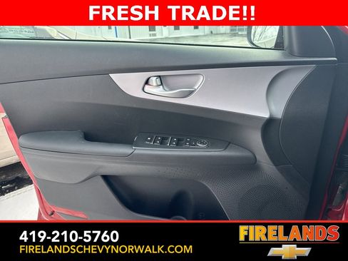 Used 2023 Kia Forte LXS image 13