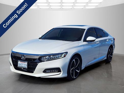 Used 2018 Honda Accord EX image 3
