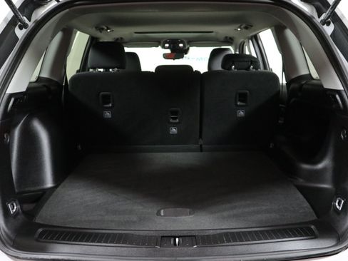 Used 2023 Jeep Grand Cherokee Laredo RWD image 8