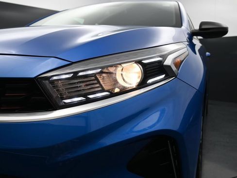 Used 2023 Kia Forte GT-Line w/ GT-Line Premium Package FWD image 9