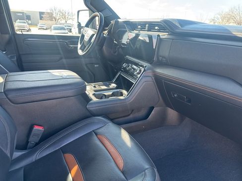 Used 2024 GMC Sierra 3500 AT4 w/ Technology Package image 9