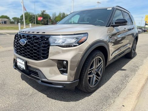 New 2026 Ford Explorer ST-Line w/ ST-Line Street Pack AWD/4WD image 37