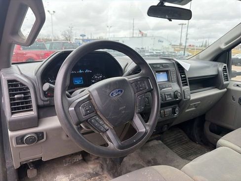 Used 2022 Ford F350 XL w/ Power Equipment Group image 9