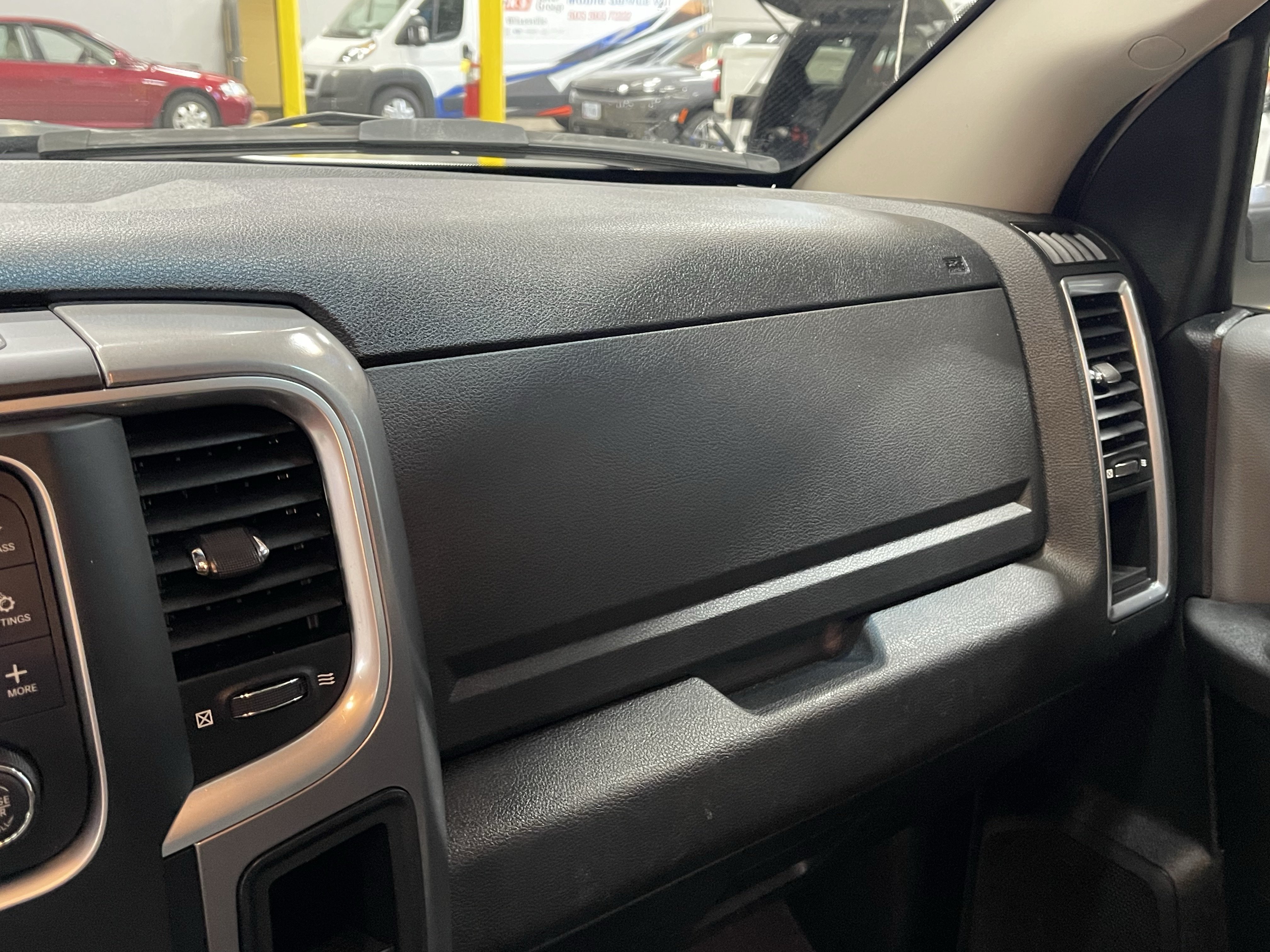 Certified 2022 RAM 1500 Classic SLT AWD/4WD image 22
