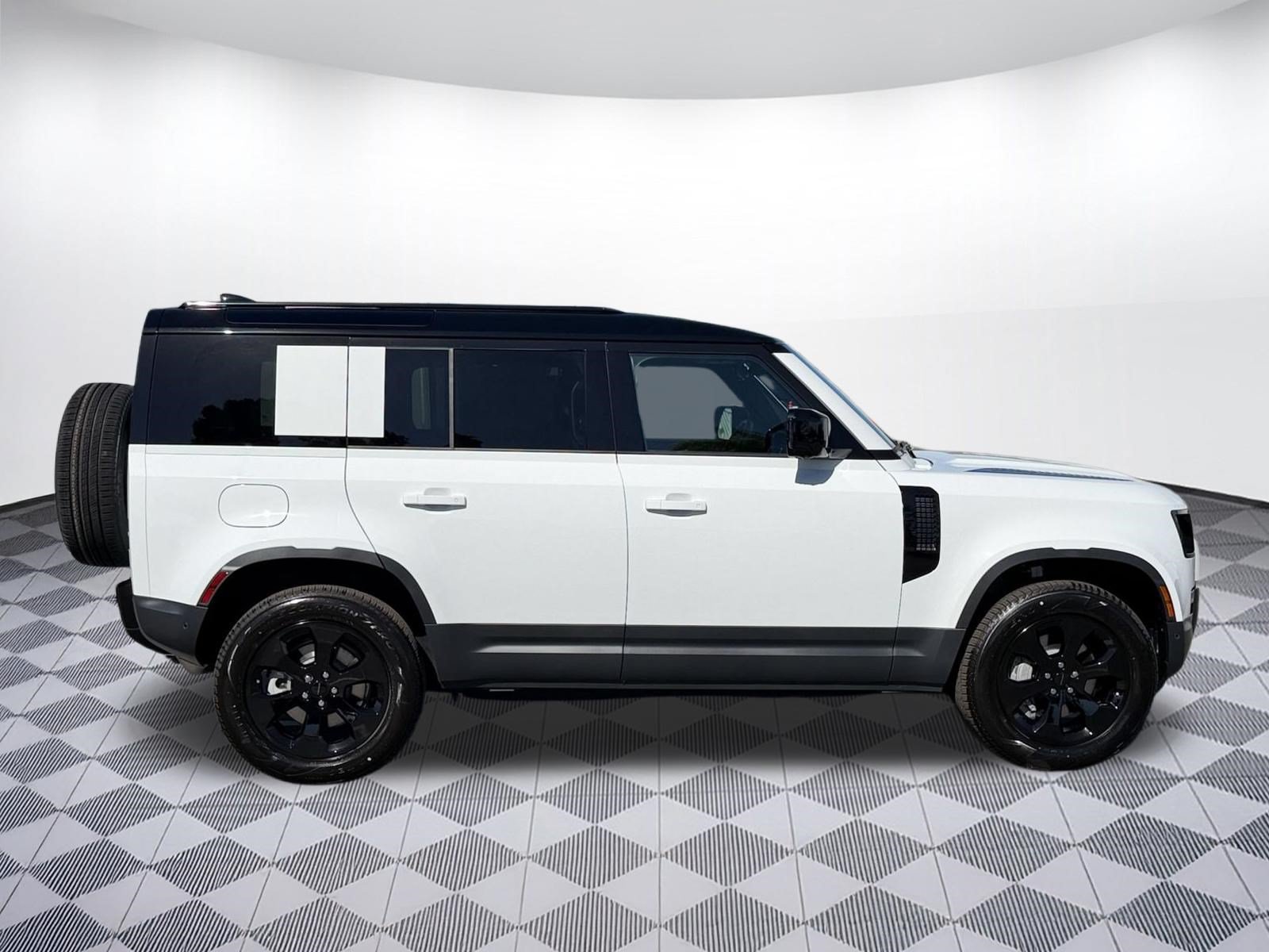 New 2026 Land Rover Defender 110 S AWD/4WD image 8
