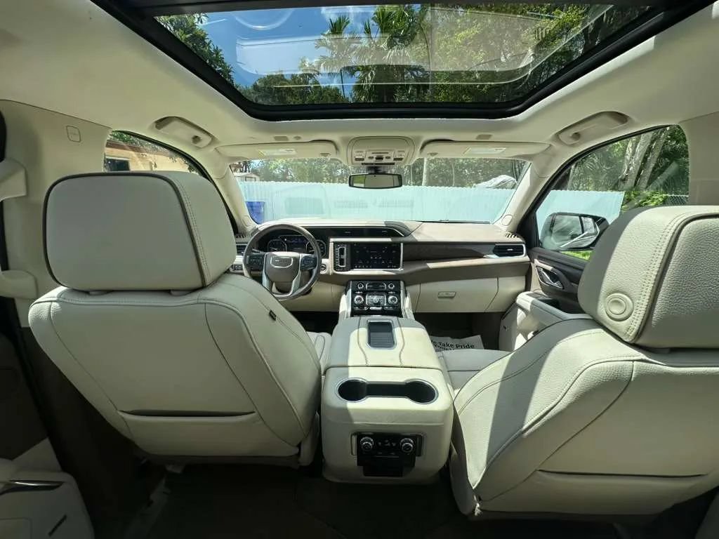 Used 2021 GMC Yukon Denali AWD/4WD image 13